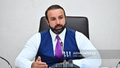 Айк Саргсян