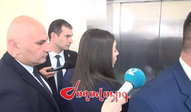 Вопрос министру внутренних дел.
